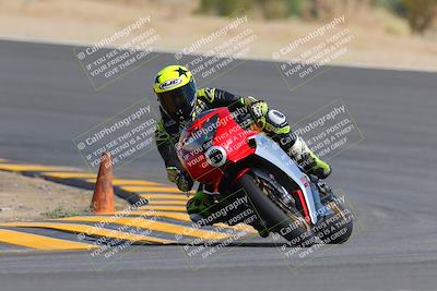 media/Oct-03-2022-Moto Forza (Mon) [[5f077a3730]]/Intermediate Group/Session 2 (Turn 10)/